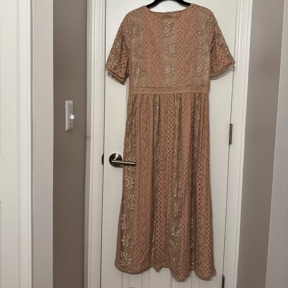 Baltic Born Polagram Lace Embellished Midi Dress Wedding Guest L Nude Tan NEW - Picture 4 of 6